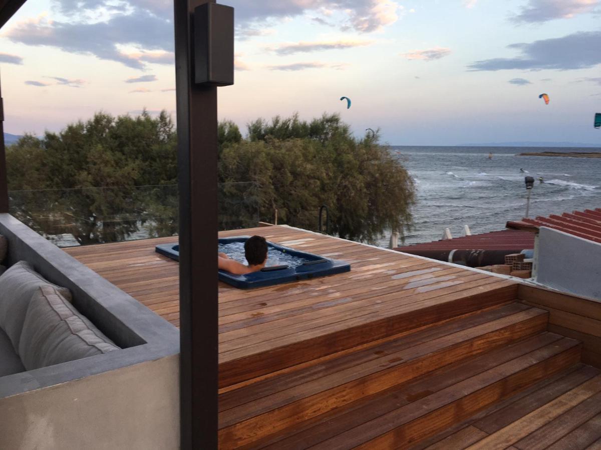 Windsurfing Seaside Apartment Artemida Exteriör bild
