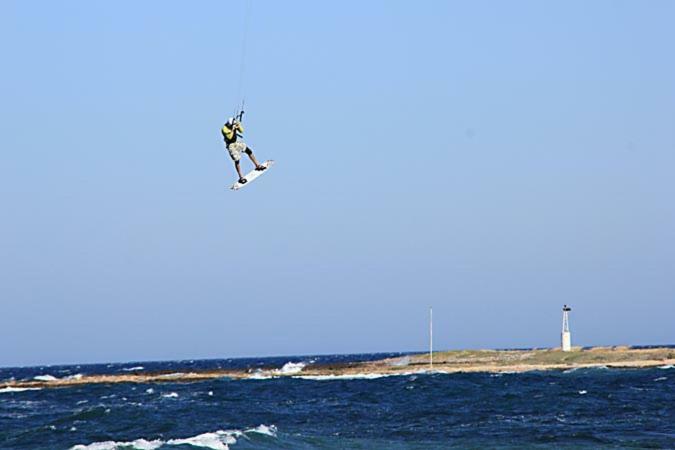 Windsurfing Seaside Apartment Artemida Exteriör bild